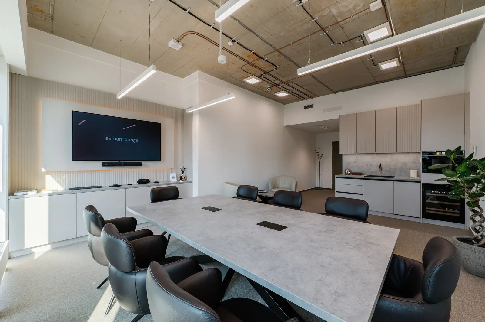 axman lounge